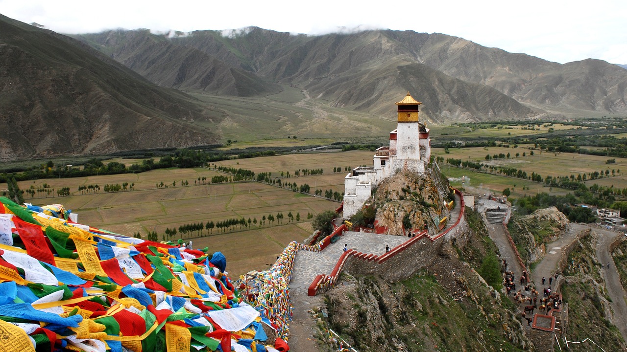 Buddhism and Western Philosophy - A Comparative Analysis